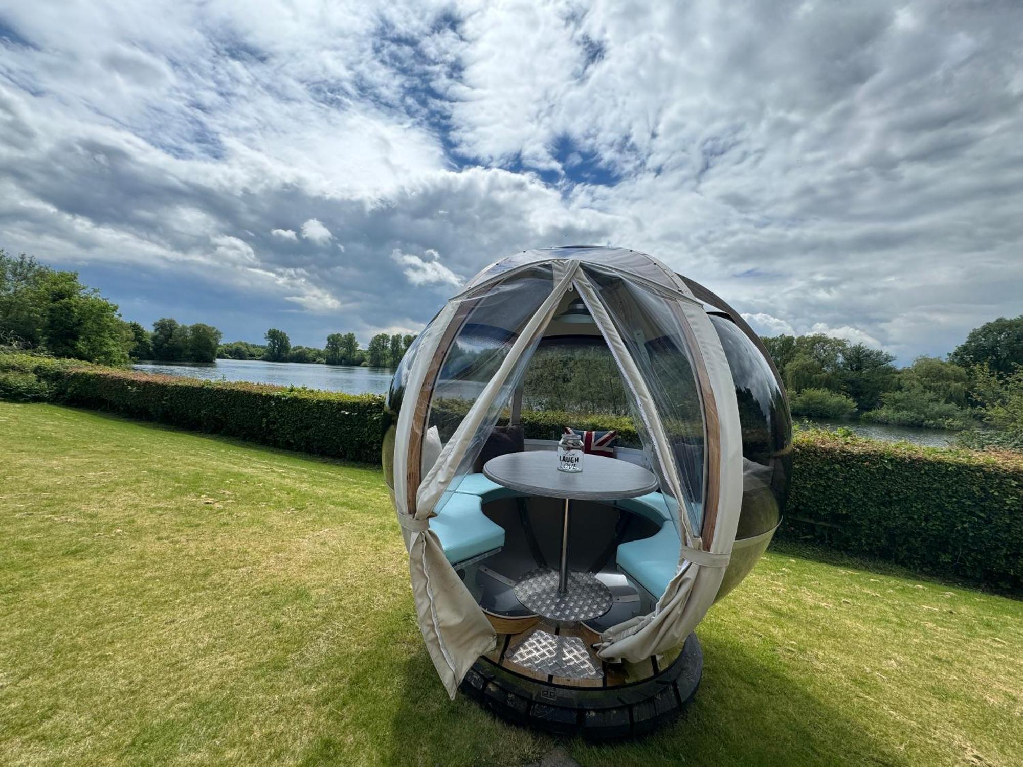 Lake View Retreats Rickmansworth Dış mekan fotoğraf